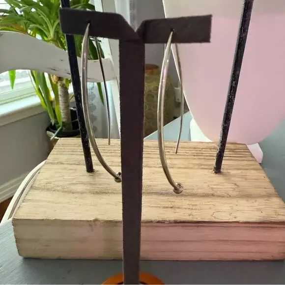 Silpada 925 Sterling Silver Hook Earrings - Picture 2 of 9